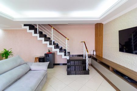 Casa para alugar com 140m², 3 quartos e 3 vagasSala