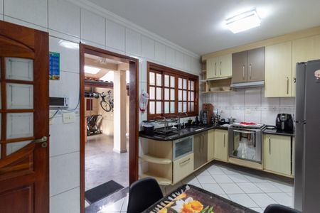 Casa para alugar com 140m², 3 quartos e 3 vagasCozinha