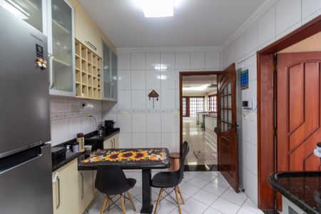 Casa para alugar com 140m², 3 quartos e 3 vagasCozinha