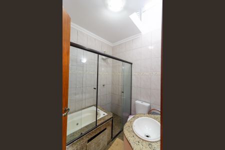 Casa para alugar com 140m², 3 quartos e 3 vagasBanheiro Suíte 1