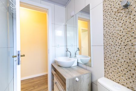 Apartamento à venda com 64m², 3 quartos e 1 vaga Apartamento à venda com 64m², 3 quartos e 1 vagaBanheiro