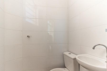 Banheiro de kitnet/studio para alugar com 1 quarto, 29m² em Centro Histórico de São Paulo, São Paulo