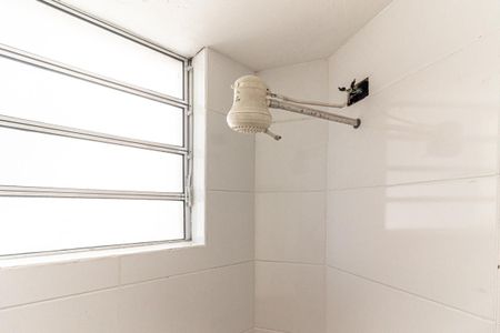 Banheiro de kitnet/studio para alugar com 1 quarto, 29m² em Centro Histórico de São Paulo, São Paulo
