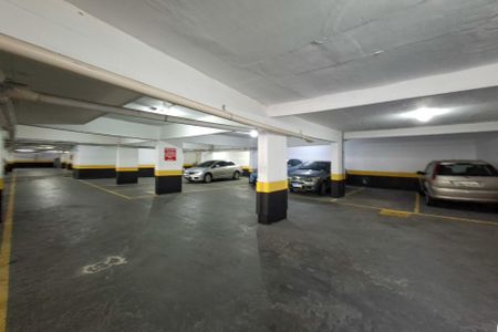 Apartamento para alugar com 46m², 1 quarto e 1 vaga Apartamento para alugar com 46m², 1 quarto e 1 vagaGaragem