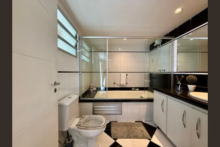 Apartamento para alugar com 70m², 2 quartos e 1 vaga Apartamento para alugar com 70m², 2 quartos e 1 vagaBanheiro Suíte 2