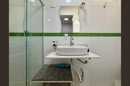 Apartamento para alugar com 70m², 2 quartos e 1 vaga Apartamento para alugar com 70m², 2 quartos e 1 vagaBanheiro Social 1
