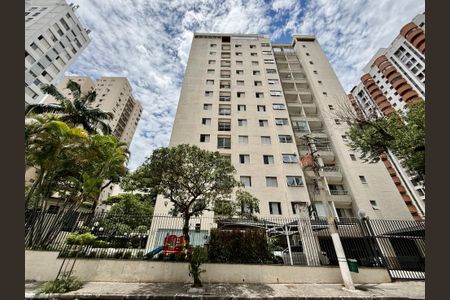 Apartamento para alugar com 70m², 2 quartos e 1 vaga Apartamento para alugar com 70m², 2 quartos e 1 vagaFachada