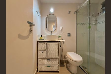 Apartamento para alugar com 70m², 2 quartos e 1 vaga Apartamento para alugar com 70m², 2 quartos e 1 vagaBanheiro Suíte 1