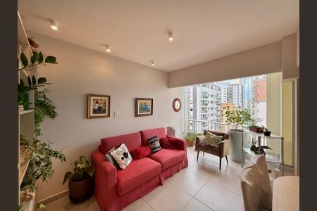 Sala  de apartamento para alugar com 4 quartos, 130m² em Brooklin, São Paulo