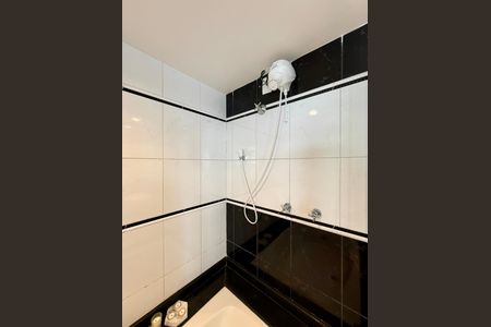 Apartamento para alugar com 70m², 2 quartos e 1 vaga Apartamento para alugar com 70m², 2 quartos e 1 vagaBanheiro Suíte 2