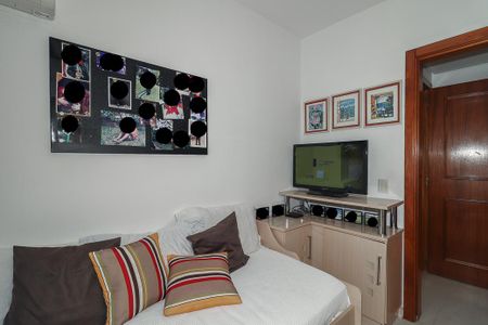 Apartamento à venda com 155m², 3 quartos e 2 vagasQuarto 2