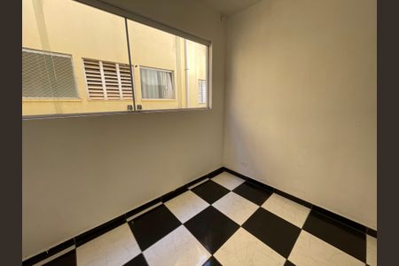 Apartamento para alugar com 47m², 2 quartos e 1 vaga Apartamento para alugar com 47m², 2 quartos e 1 vagaVaranda