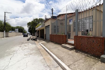 Casa para alugar com 40m², 1 quarto e sem vagaFachada e Plaquinha