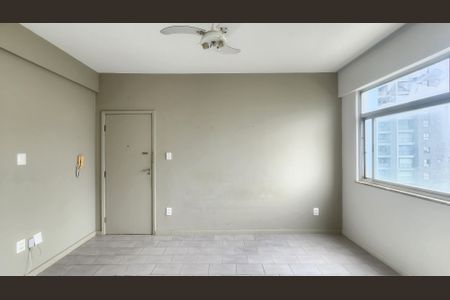 Sala  de apartamento para alugar com 1 quarto, 50m² em Graça, Salvador