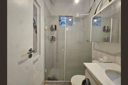 Banheiro de apartamento para alugar com 1 quarto, 55m² em Graça, Salvador