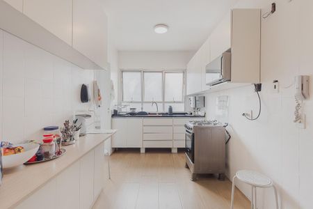 Apartamento para alugar com 111m², 3 quartos e 2 vagas Apartamento para alugar com 111m², 3 quartos e 2 vagasCozinha