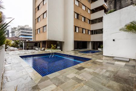 Apartamento para alugar com 111m², 3 quartos e 2 vagasPiscina