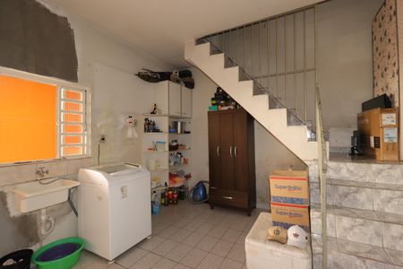 Casa à venda com 176m², 3 quartos e 2 vagasÁrea de Serviço