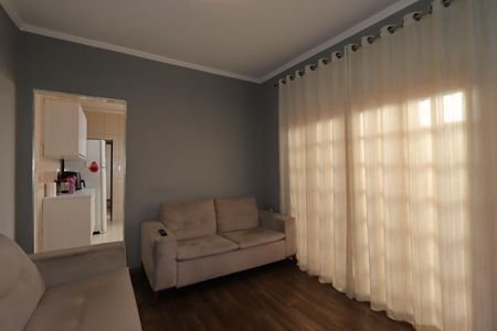 Casa à venda com 176m², 3 quartos e 2 vagasSala