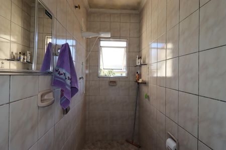 Casa à venda com 176m², 3 quartos e 2 vagasBanheiro da Suíte