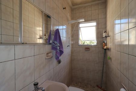 Casa à venda com 176m², 3 quartos e 2 vagasBanheiro da Suíte