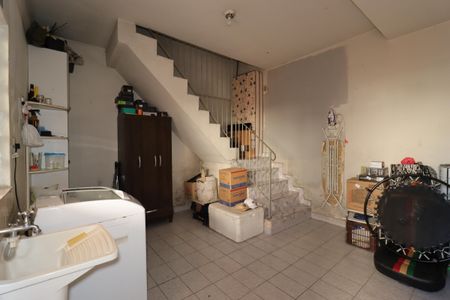 Casa à venda com 176m², 3 quartos e 2 vagasÁrea de Serviço