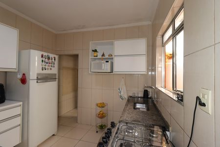 Casa à venda com 176m², 3 quartos e 2 vagasCozinha