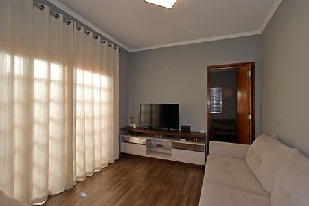 Sala de casa à venda com 3 quartos, 176m² em Jardim Alzira Franco, Santo André