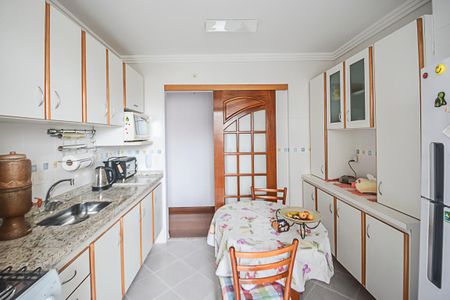 Apartamento à venda com 82m², 2 quartos e 1 vagaCozinha