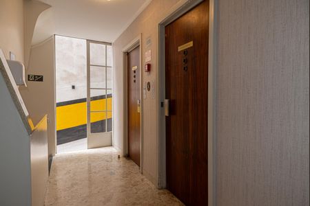 Apartamento à venda com 40m², 1 quarto e sem vagaÁrea comum - Elevadores