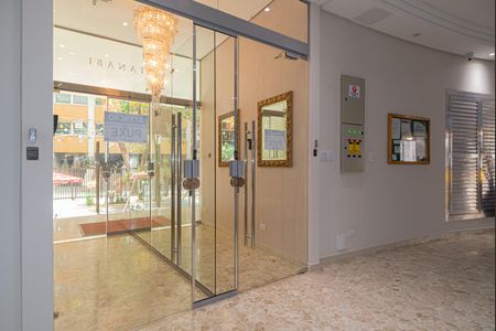 Apartamento à venda com 40m², 1 quarto e sem vagaÁrea comum - Entrada do Edifício