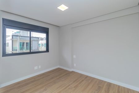 Apartamento à venda com 137m², 4 quartos e 3 vagasQuarto 3