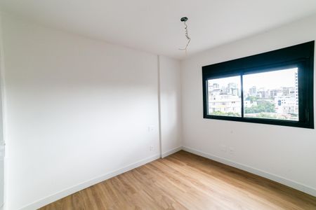 Apartamento à venda com 137m², 2 quartos e 3 vagasSuíte 2