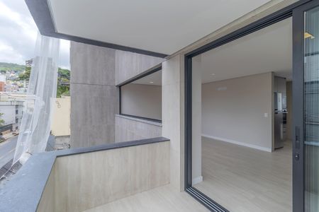 Apartamento à venda com 137m², 4 quartos e 3 vagasVaranda da Sala