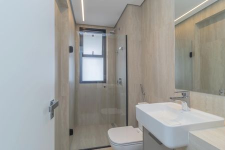 Apartamento à venda com 137m², 4 quartos e 3 vagasBanheiro
