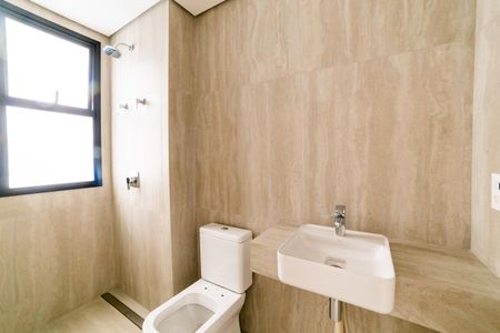 Apartamento à venda com 137m², 2 quartos e 3 vagasBanheiro da Suíte 2