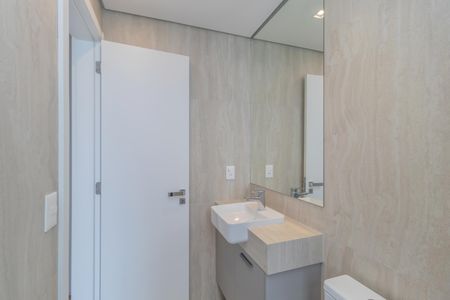 Apartamento à venda com 137m², 4 quartos e 3 vagasBanheiro da Suíte 1