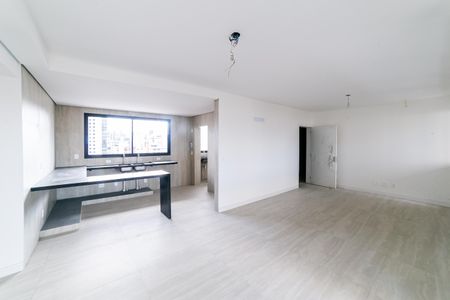 Apartamento à venda com 137m², 2 quartos e 3 vagasSala