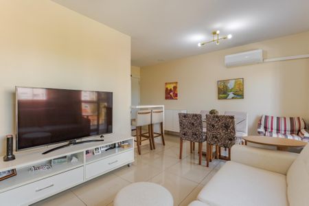 Sala de apartamento à venda com 3 quartos, 67m² em Morro Santana, Porto Alegre