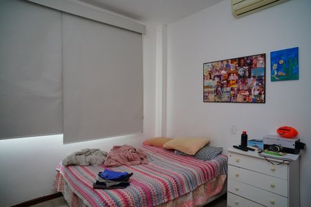 Apartamento à venda com 130m², 3 quartos e 1 vaga Apartamento à venda com 130m², 3 quartos e 1 vagaQuarto 1