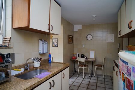 Apartamento à venda com 130m², 3 quartos e 1 vaga Apartamento à venda com 130m², 3 quartos e 1 vagaCozinha