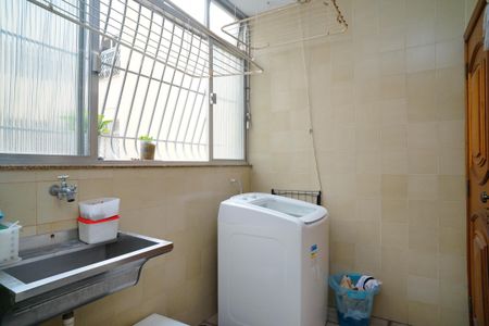 Apartamento à venda com 130m², 3 quartos e 1 vaga Apartamento à venda com 130m², 3 quartos e 1 vagaÁrea de Serviço