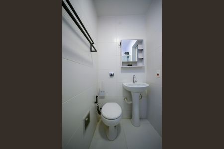 Casa para alugar com 32m², 1 quarto e sem vaga Casa para alugar com 32m², 1 quarto e sem vagaBanheiro