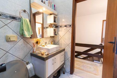 Casa à venda com 240m², 3 quartos e 2 vagasBanheiro