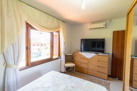 Casa à venda com 240m², 3 quartos e 2 vagasQuarto 1