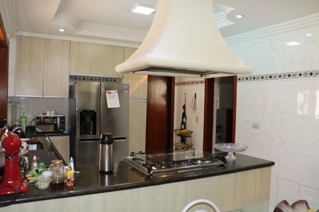 Casa de condomínio para alugar com 1100m², 4 quartos e 6 vagasCozinha