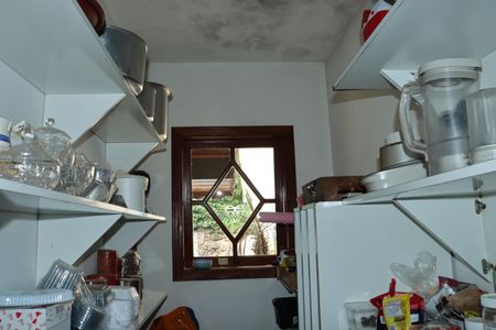 Casa de condomínio para alugar com 1100m², 4 quartos e 6 vagasDespensa