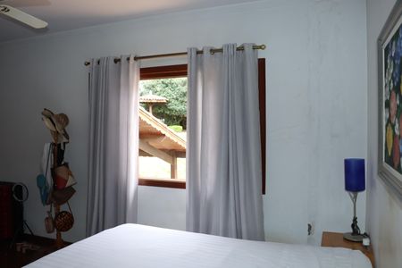 Casa de condomínio para alugar com 1100m², 4 quartos e 6 vagasSuíte 1