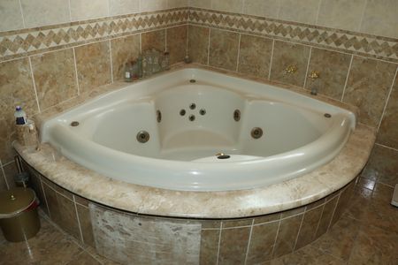 Casa de condomínio para alugar com 1100m², 4 quartos e 6 vagasBanheiro da Suíte 1