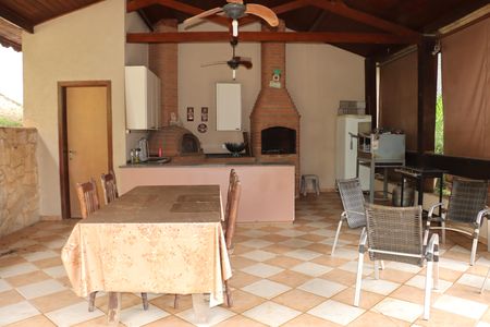 Casa de condomínio para alugar com 1100m², 4 quartos e 6 vagasÁrea comum